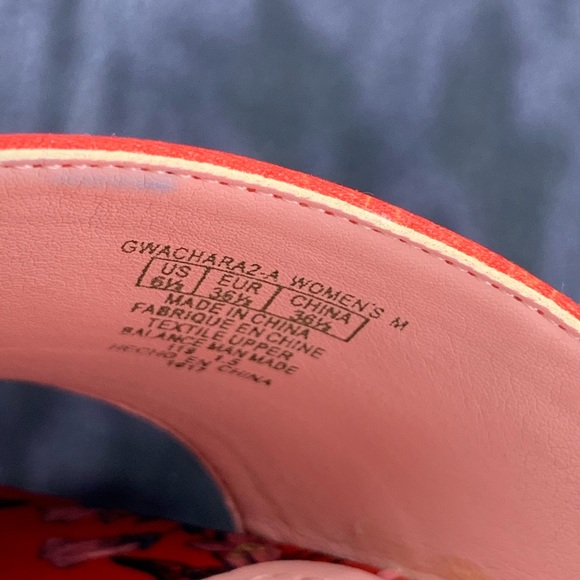 GUESS red multifabric heels 👠 - Picture 7 of 10